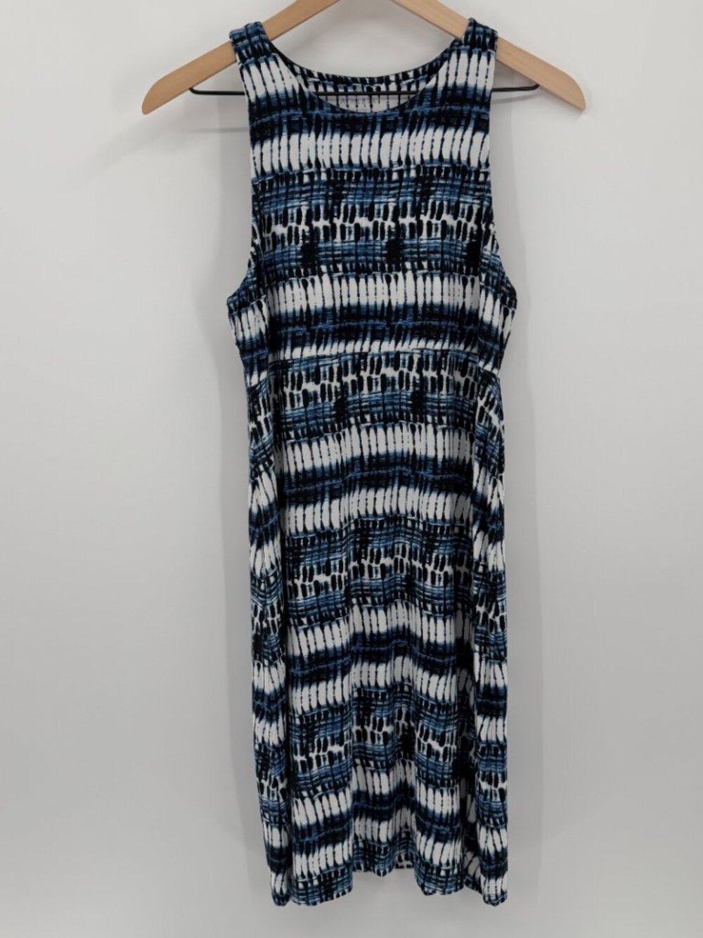 Athleta Tie Dye Sleeveless Racerback Casual Dress Athleisure Travel EUC - Picture 2 of 7
